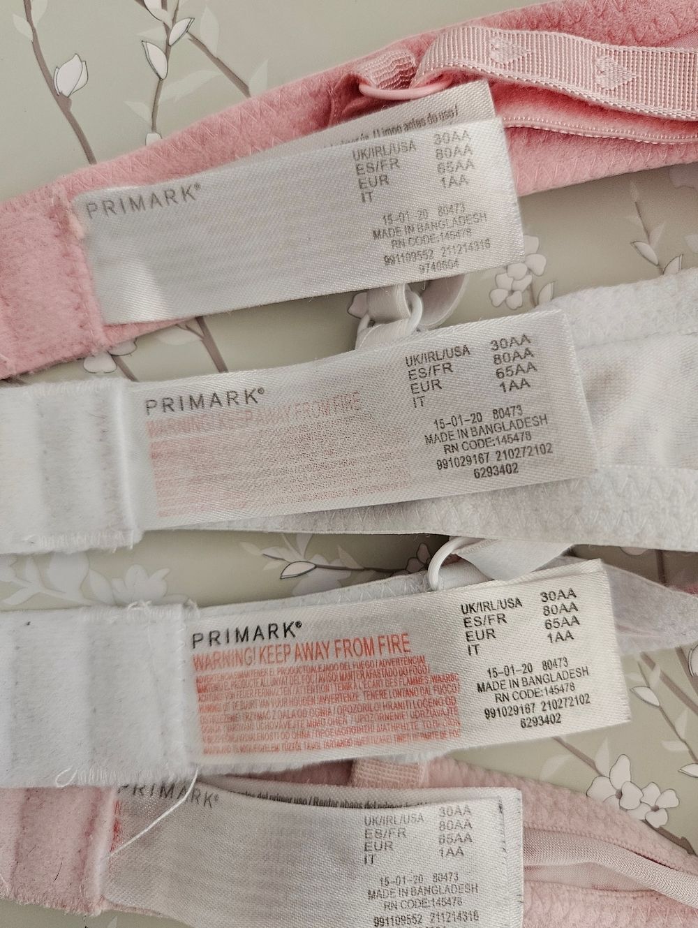 Primark Girls Pink and White Training Tween Bras Bundle (4) Size 30AA - Picture 6 of 9